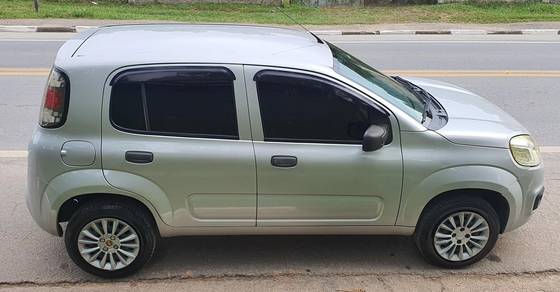 FIAT UNO 1.0 EVO ATTRACTIVE 8V FLEX 4P MANUAL